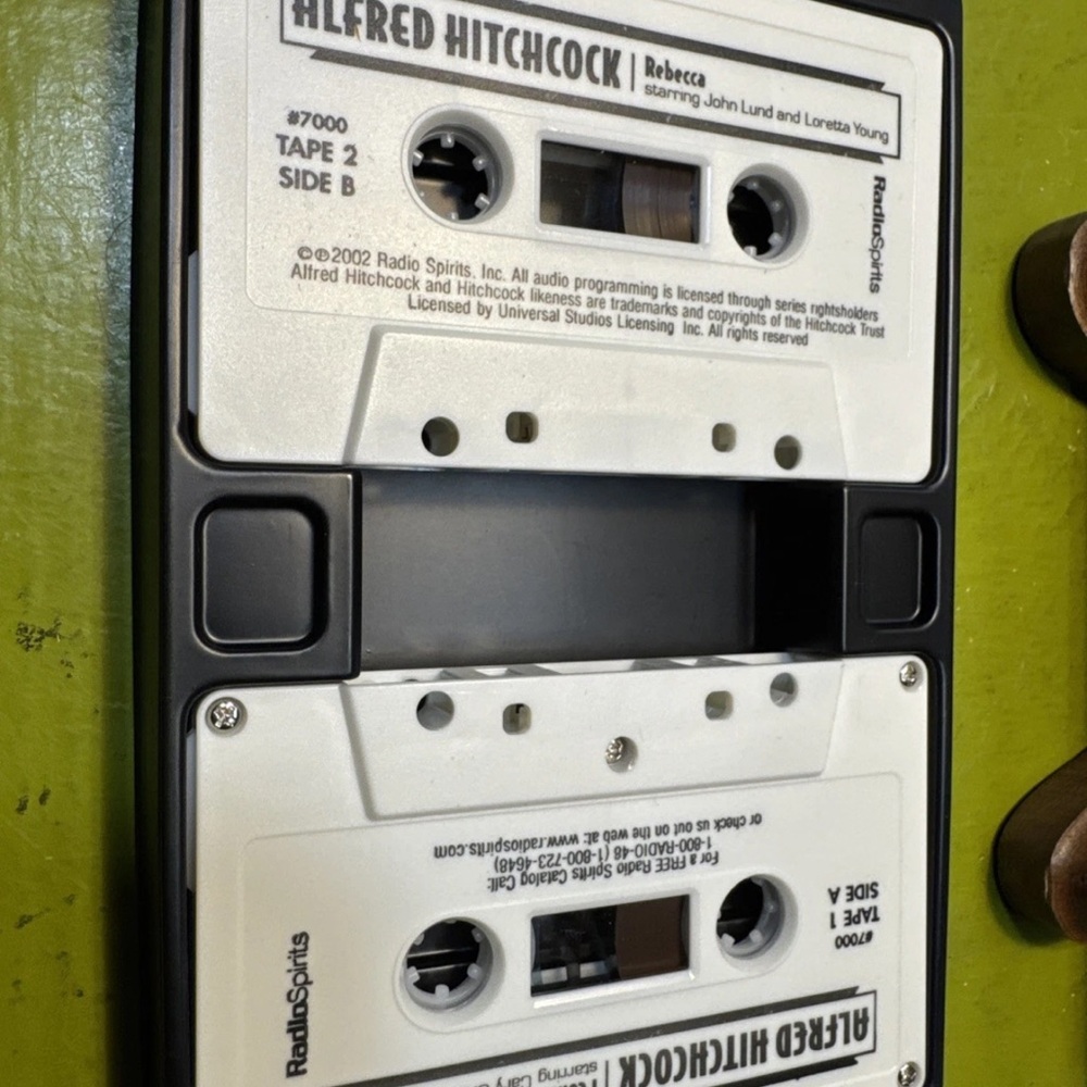 Alfred Hitchcock I CONFESS MR and Mrs Smith REBECCA Audio Cassettes - Picture 3 of 3